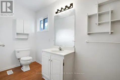 152 Ivy Crescent Ottawa ON K1M 1X6