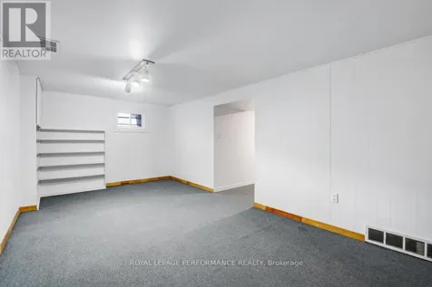 152 Ivy Crescent Ottawa ON K1M 1X6