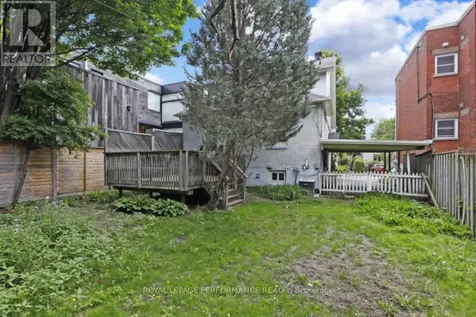 152 Ivy Crescent Ottawa ON K1M 1X6