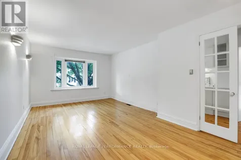 152 Ivy Crescent Ottawa ON K1M 1X6