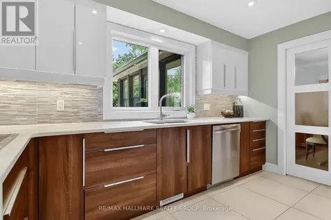 785 Dunloe Avenue Ottawa ON K1K 0K3