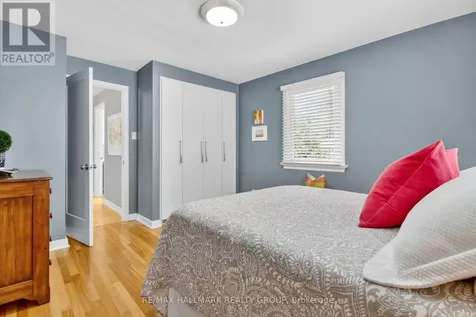 785 Dunloe Avenue Ottawa ON K1K 0K3