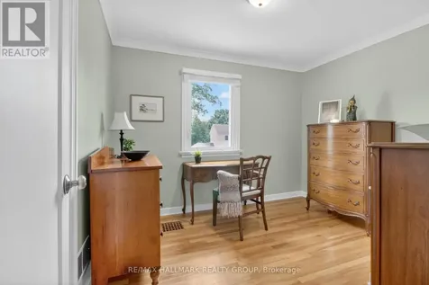 785 Dunloe Avenue Ottawa ON K1K 0K3
