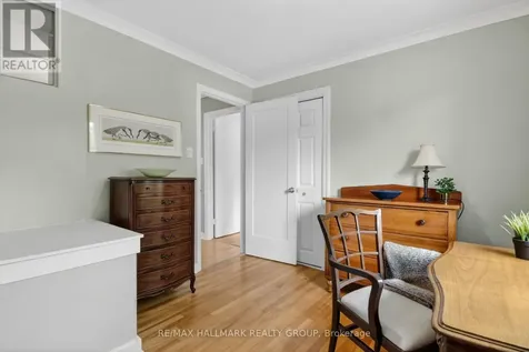 785 Dunloe Avenue Ottawa ON K1K 0K3