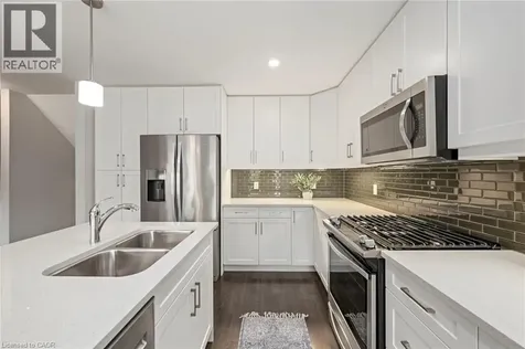 1061 Eagletrace Drive London ON N6G 0T3