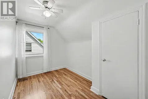 1156 Emperor Avenue West Ottawa ON K1Z 8C2