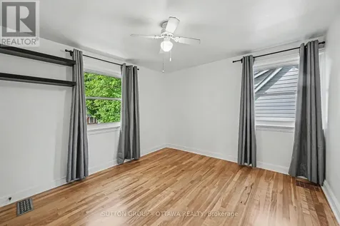 1156 Emperor Avenue West Ottawa ON K1Z 8C2