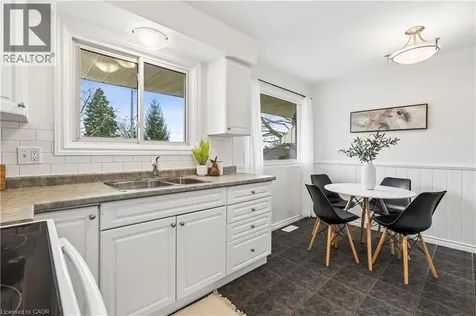 23 Knightswood Boulevard Guelph ON N1E 3W3