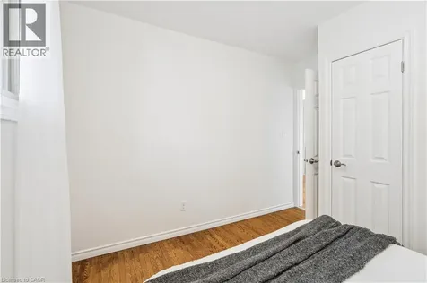 23 Knightswood Boulevard Guelph ON N1E 3W3