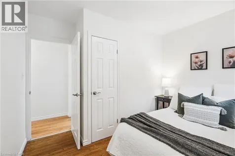 23 Knightswood Boulevard Guelph ON N1E 3W3