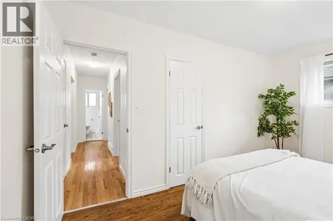 23 Knightswood Boulevard Guelph ON N1E 3W3