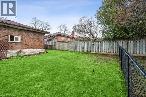 23 Knightswood Boulevard Guelph ON N1E 3W3