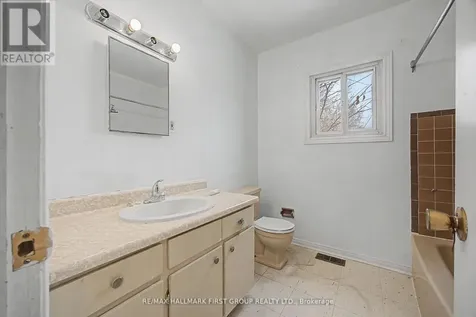 239 Davidson Street Pickering ON L1V 2P9