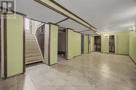 239 Davidson Street Pickering ON L1V 2P9