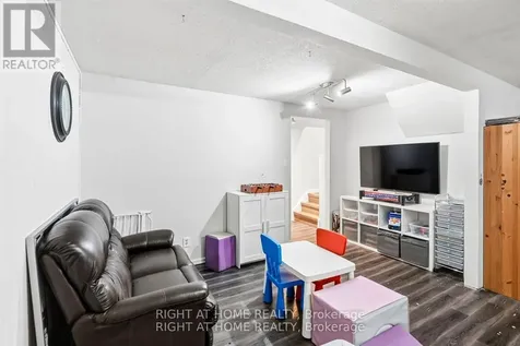 1633 Lafrance Drive Ottawa ON K1E 2L7
