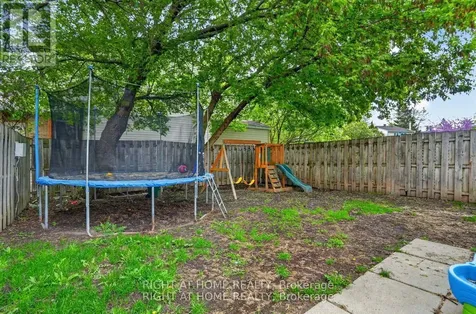 1633 Lafrance Drive Ottawa ON K1E 2L7