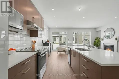 551 Cardamom Terrace Ottawa ON K2S 2X7