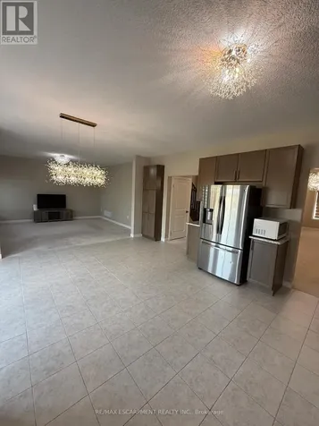 68 Dolomiti Court Hamilton ON L8J 3H5