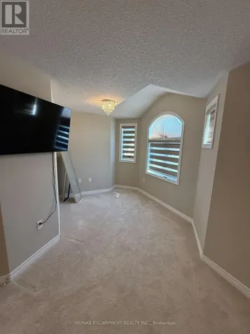 68 Dolomiti Court Hamilton ON L8J 3H5