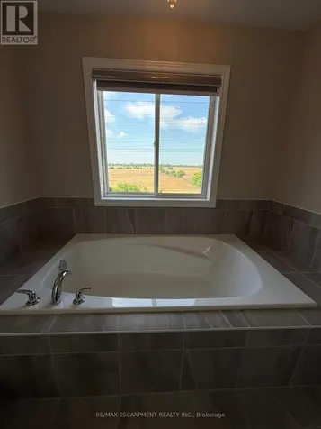 68 Dolomiti Court Hamilton ON L8J 3H5