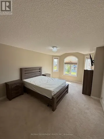 68 Dolomiti Court Hamilton ON L8J 3H5