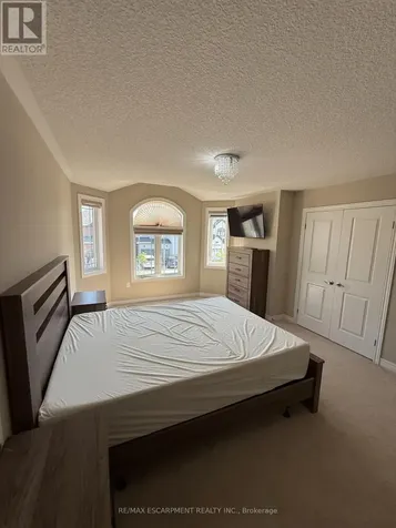 68 Dolomiti Court Hamilton ON L8J 3H5