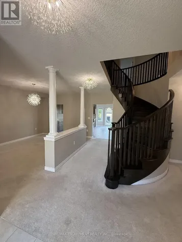 68 Dolomiti Court Hamilton ON L8J 3H5
