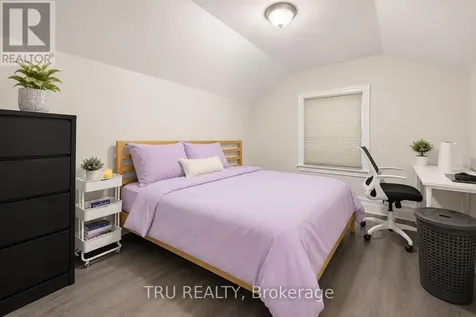 355 Cambridge Street North Ottawa ON K1R 7B3