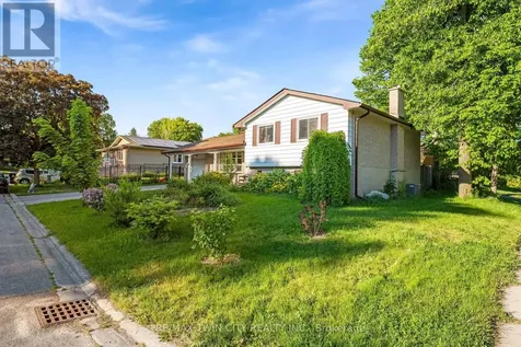 510 Edenbrook Place Waterloo ON N2L 4N5