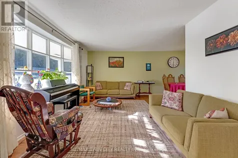 510 Edenbrook Place Waterloo ON N2L 4N5