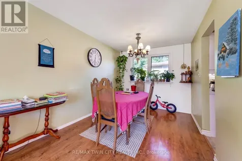 510 Edenbrook Place Waterloo ON N2L 4N5