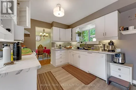 510 Edenbrook Place Waterloo ON N2L 4N5