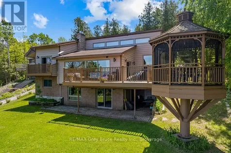 121 Ivy Drive Georgian Bluffs ON N0H 2T0