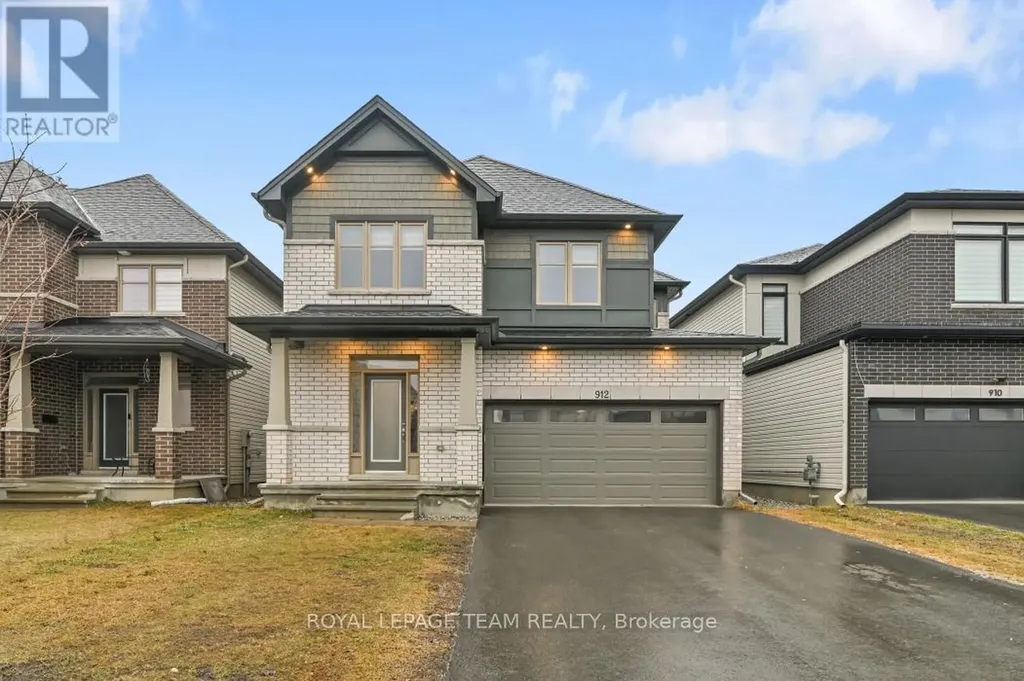 912 Duxbury Lane Ottawa ON K4M 0M2