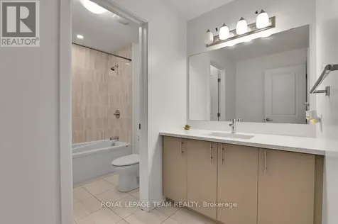912 Duxbury Lane Ottawa ON K4M 0M2