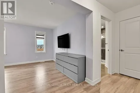 912 Duxbury Lane Ottawa ON K4M 0M2