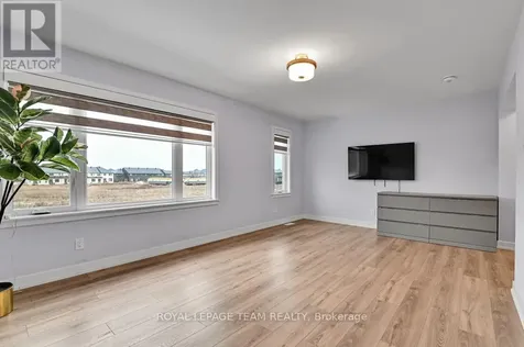 912 Duxbury Lane Ottawa ON K4M 0M2