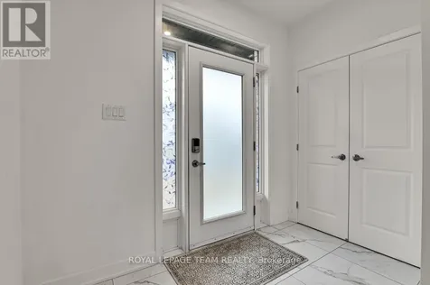 912 Duxbury Lane Ottawa ON K4M 0M2