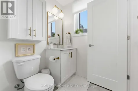 800 Roger Griffiths Avenue Ottawa ON K2S 3A9