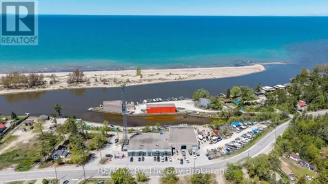 30 Shore Line East Wasaga Beach ON L9Z 2X2