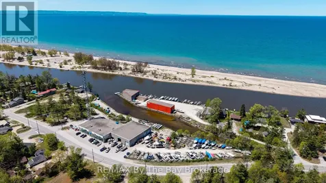 30 Shore Line East Wasaga Beach ON L9Z 2X2