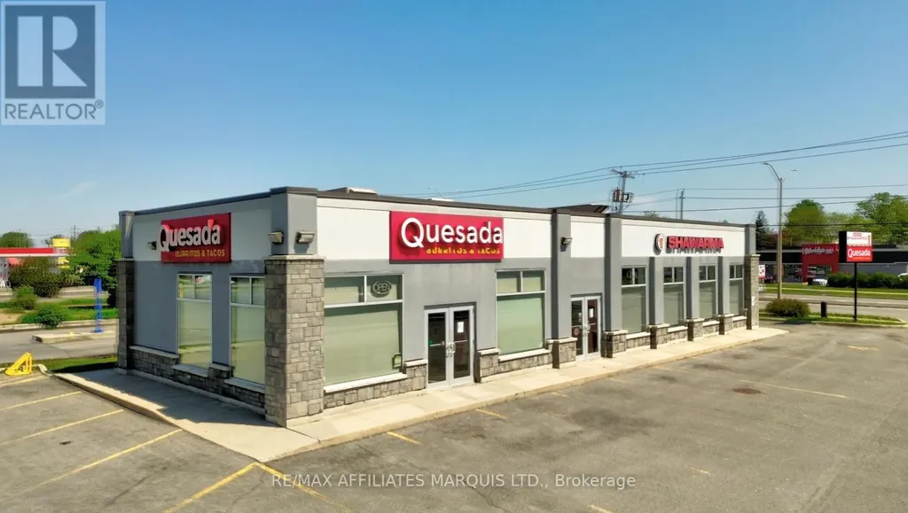 1315 Brookdale Avenue Cornwall ON K6J 4P9