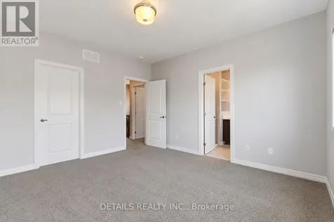 276 Avro Circle Ottawa ON K1K 3X8