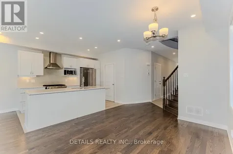 276 Avro Circle Ottawa ON K1K 3X8