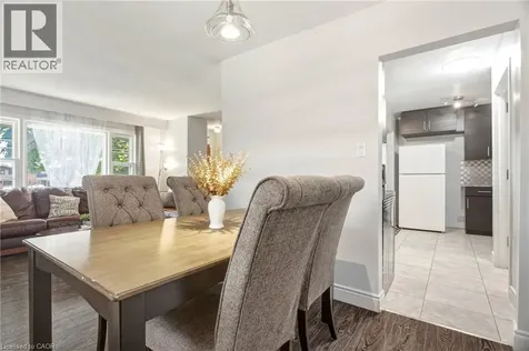32 Close Avenue Cambridge ON N1R 2R6