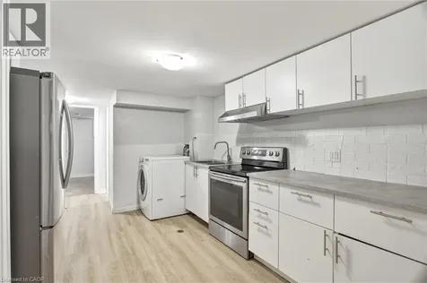 32 Close Avenue Cambridge ON N1R 2R6