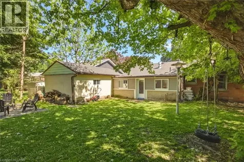 32 Close Avenue Cambridge ON N1R 2R6