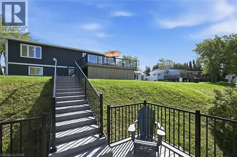 402 South Coast Drive Nanticoke ON N0A 1L0