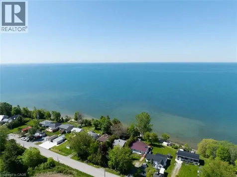 402 South Coast Drive Nanticoke ON N0A 1L0
