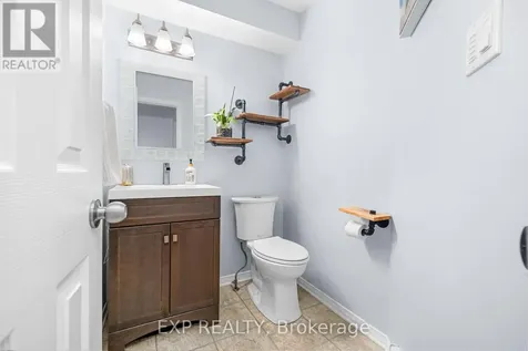 171 Briston Private Ottawa ON K1G 5R3